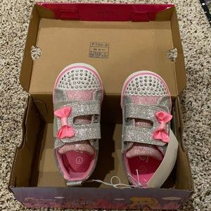 NIB and NWT Skechers Crystal Stars sparkly light up gym shoes